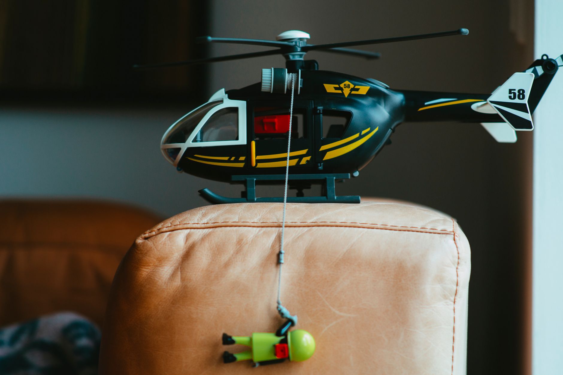 best drones for kids image