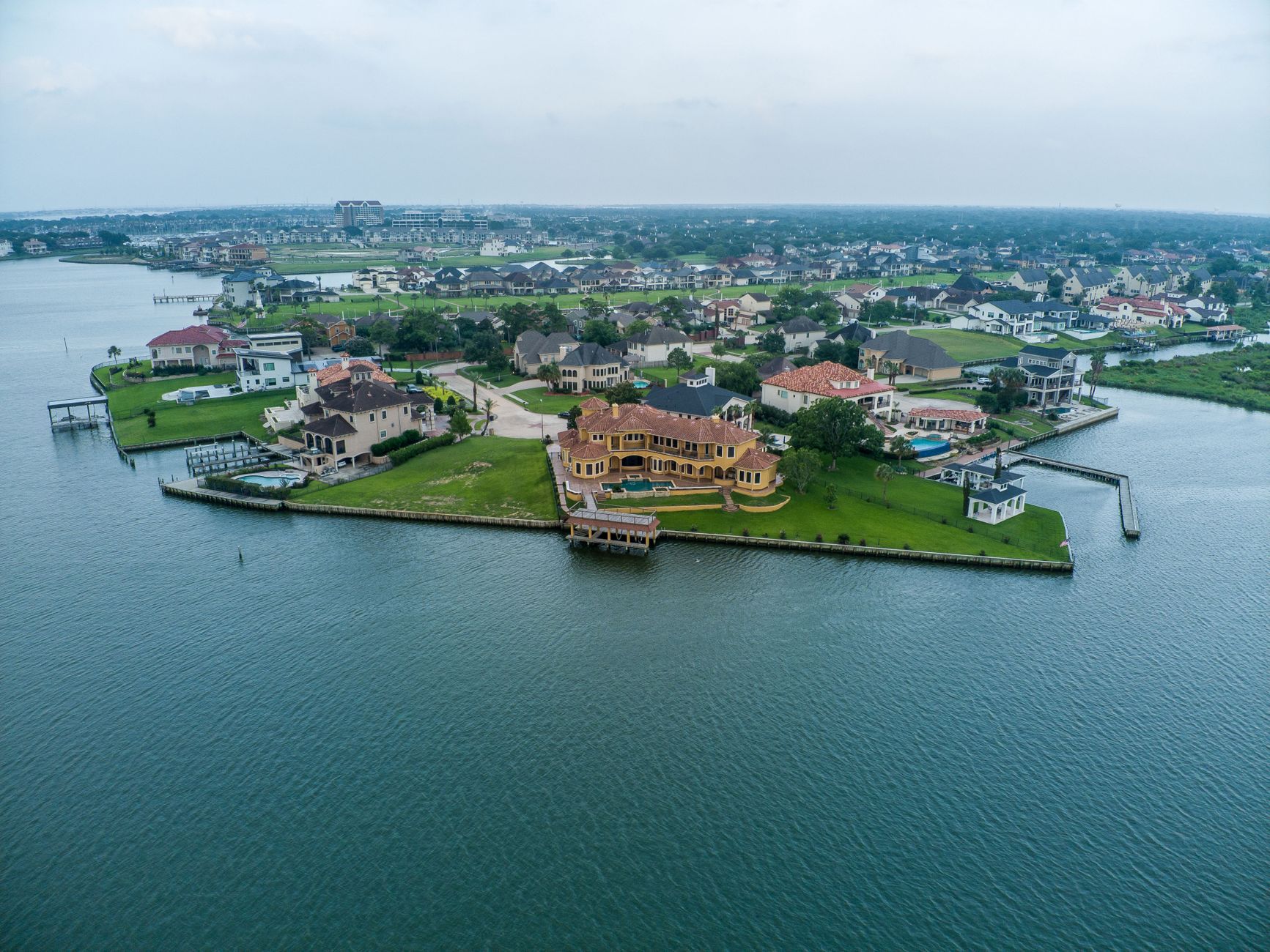 best drones for real estate image
