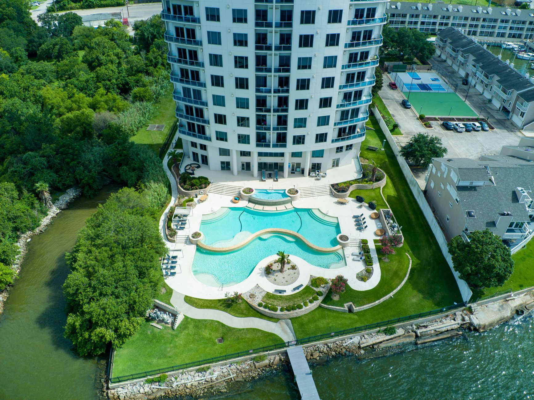 best drones for real estate image