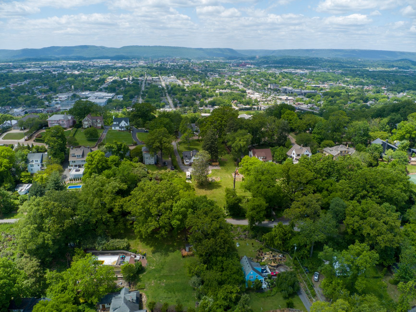 best drones for real estate image
